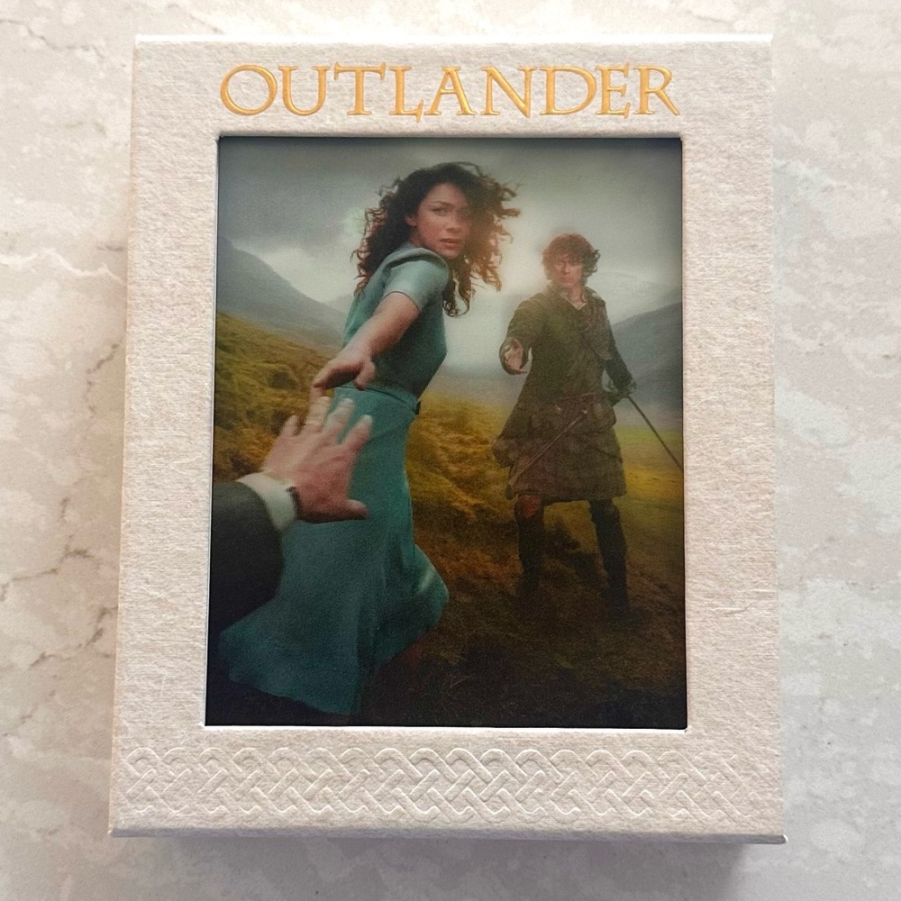 OUTLANDER DVD Blu-Ray Collector’s Edition Box Set. Season One